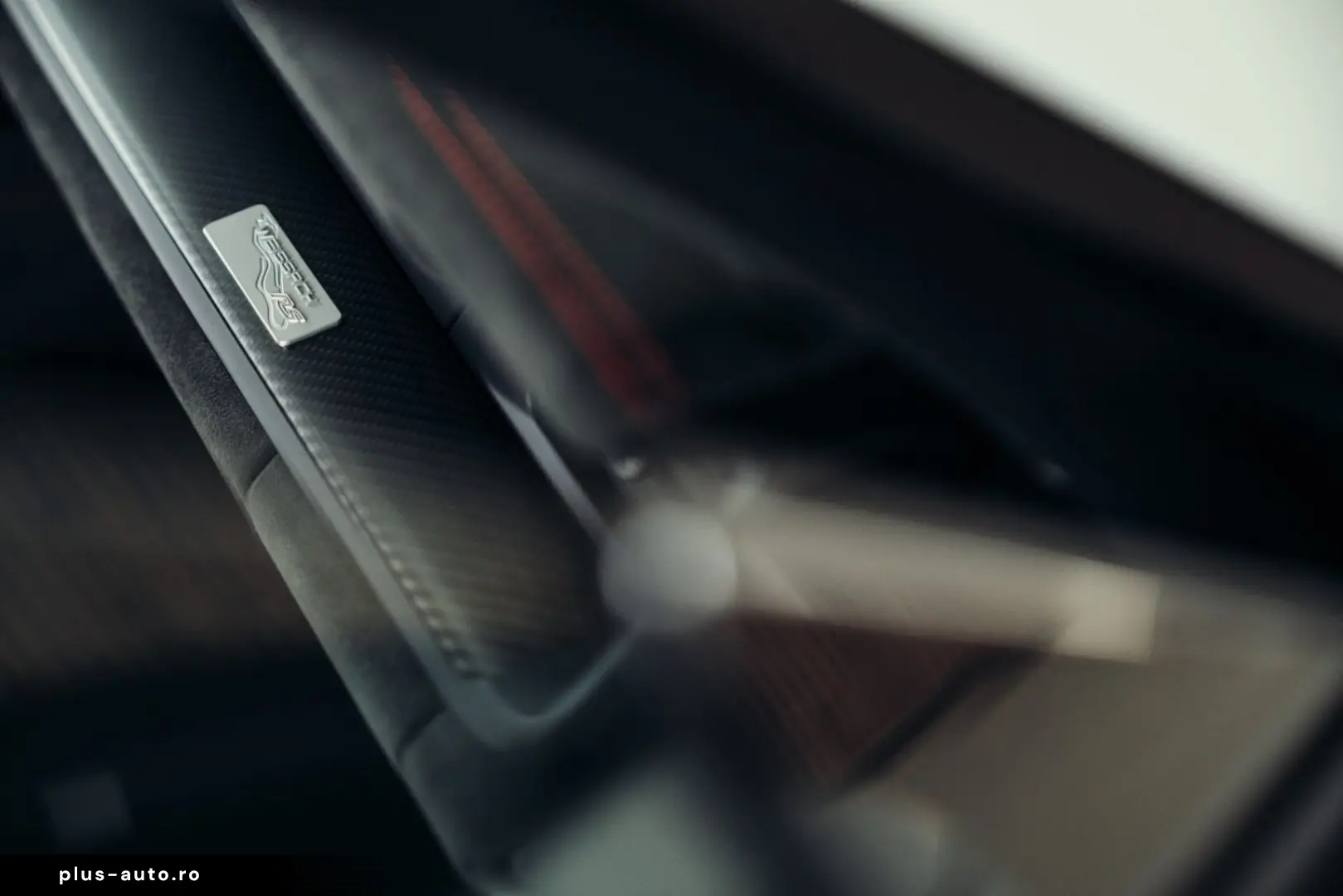 PORSCHE 992.1 GT3 RS  Weiß  Weissach-Paket  PCCB