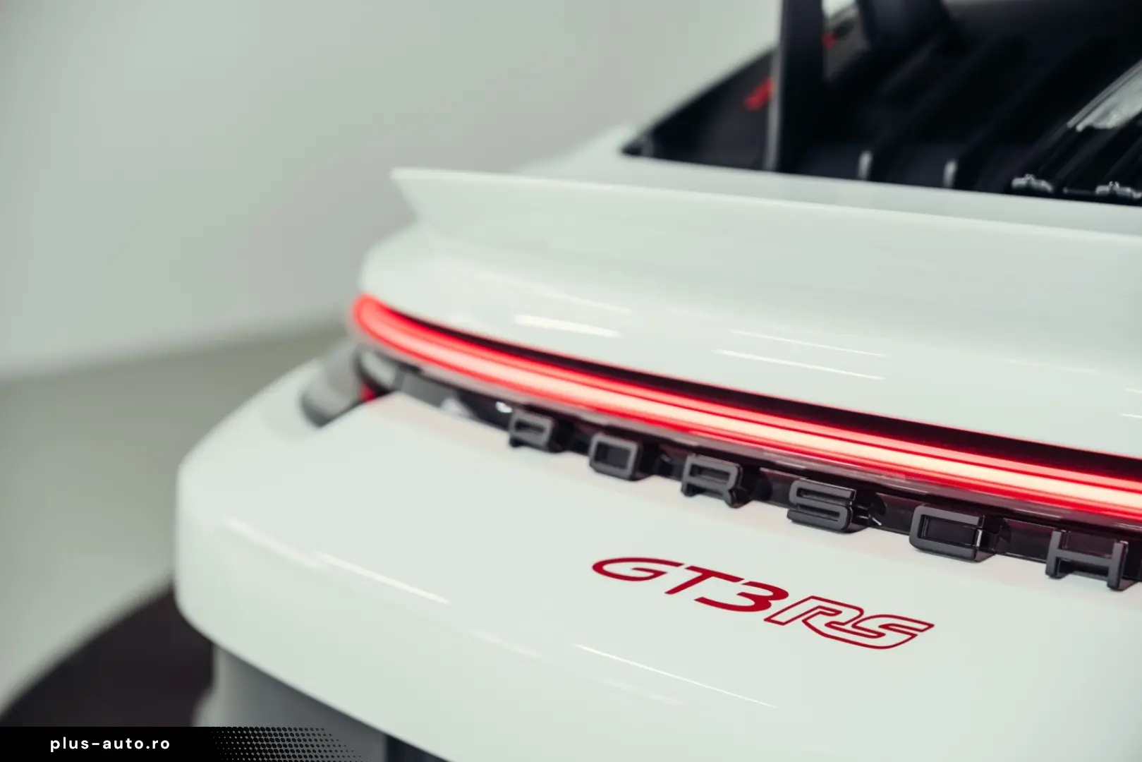 PORSCHE 992.1 GT3 RS  Weiß  Weissach-Paket  PCCB