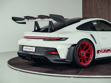 PORSCHE 992.1 GT3 RS  Weiß  Weissach-Paket  PCCB