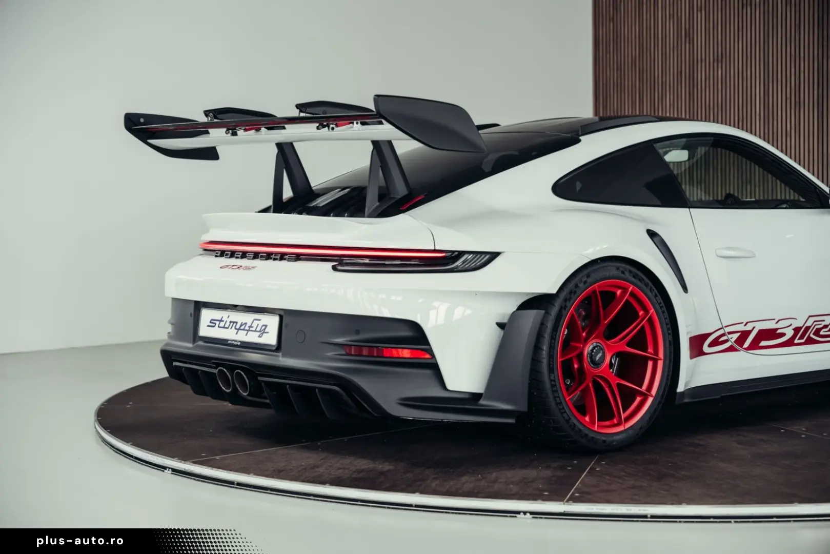 PORSCHE 992.1 GT3 RS  Weiß  Weissach-Paket  PCCB