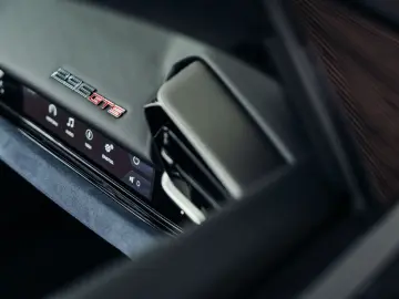 FERRARI 296 GTS  Lift  Blu Pozzi  einlackierte Streifen