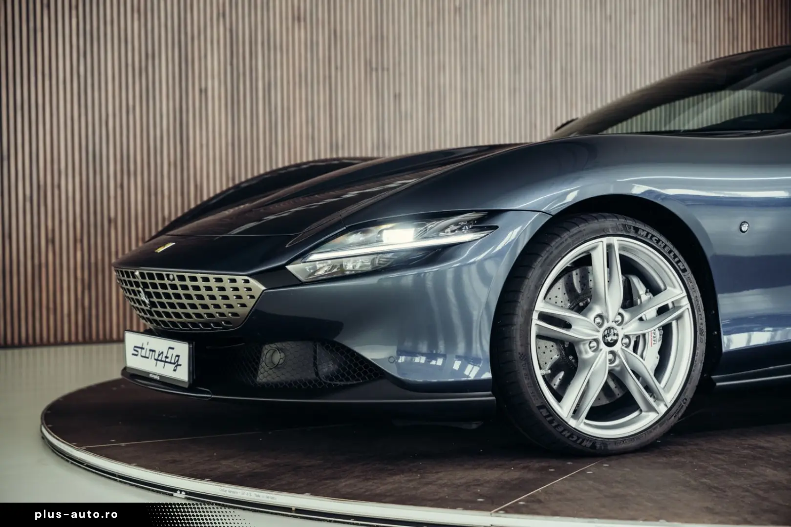 FERRARI Roma  Blu Roma  Crema 3997  Magneride