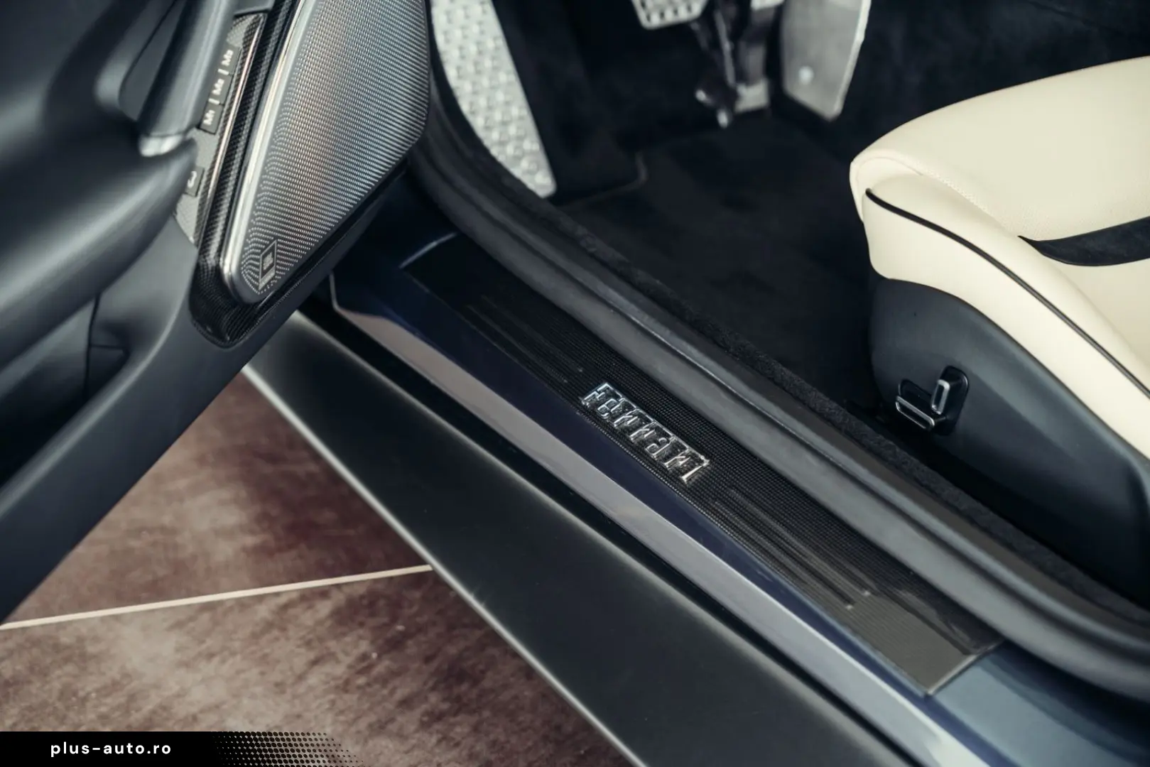 FERRARI Roma  Blu Roma  Crema 3997  Magneride