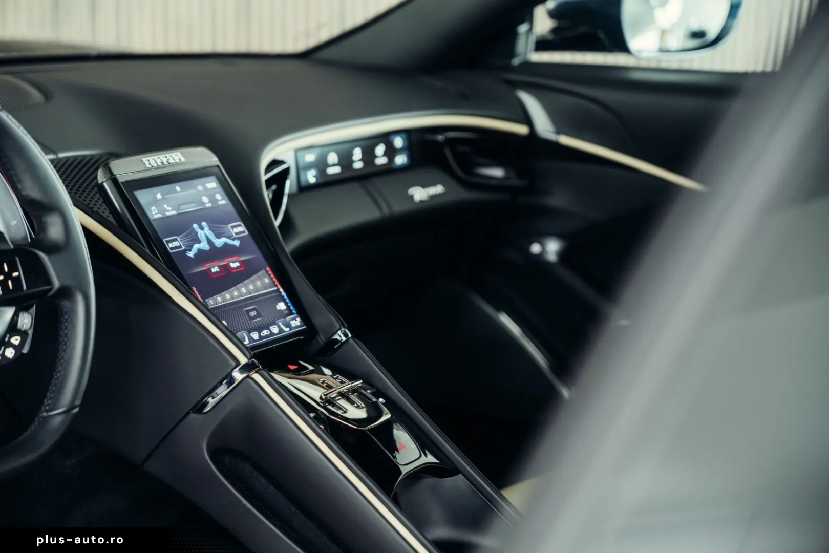 FERRARI Roma  Blu Roma  Crema 3997  Magneride