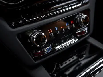 ROLLS ROYCE Spectre - Shooting Star   Bespoke Audio   2025