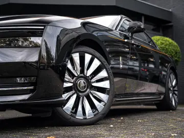 ROLLS ROYCE Spectre - Shooting Star   Bespoke Audio   2025