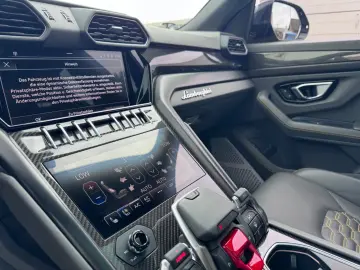 LAMBORGHINI Urus 4.0 V8 Carbon  Garantie