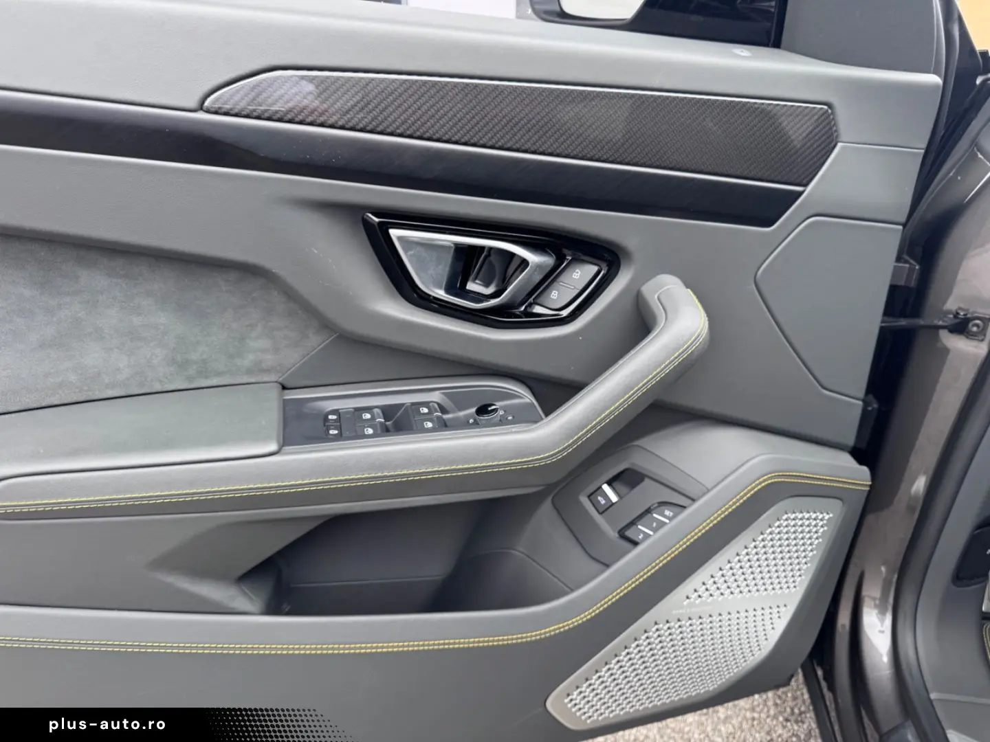 LAMBORGHINI Urus 4.0 V8 Carbon  Garantie