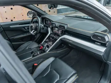 LAMBORGHINI Urus 4.0 V8  NOVITEC ESTESO Carbon 360 ACC Pano
