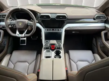 LAMBORGHINI Urus 4.0 V8 B&O ADAS AHK 23  Pano
