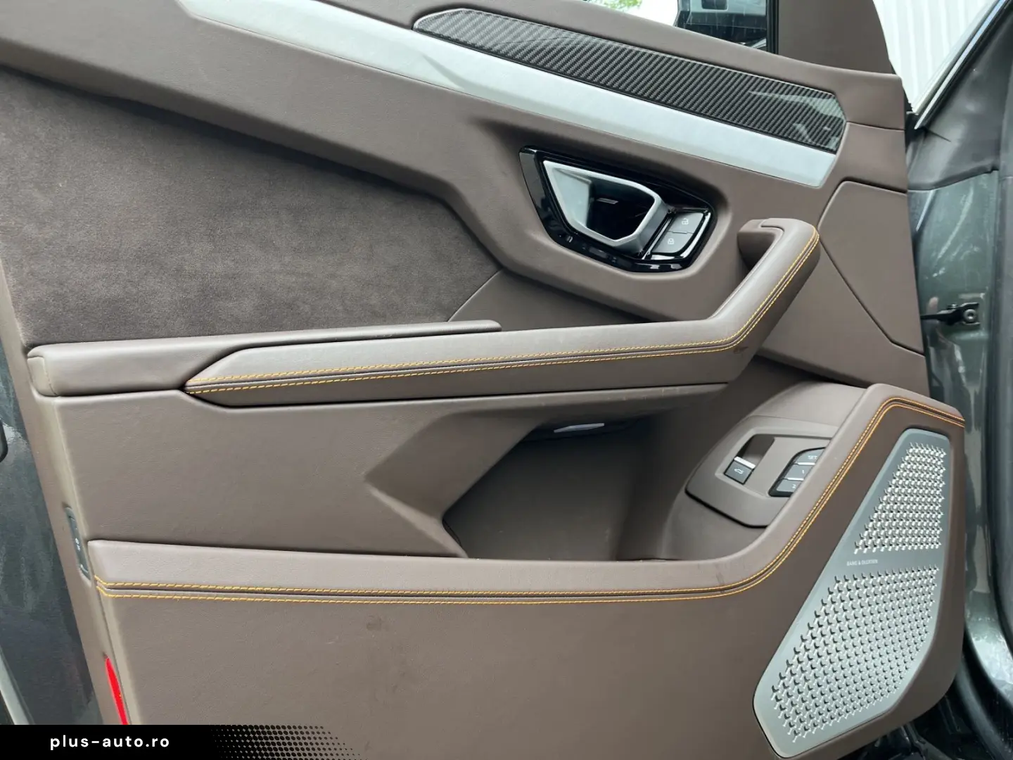 LAMBORGHINI Urus 4.0 V8 B&O ADAS AHK 23  Pano