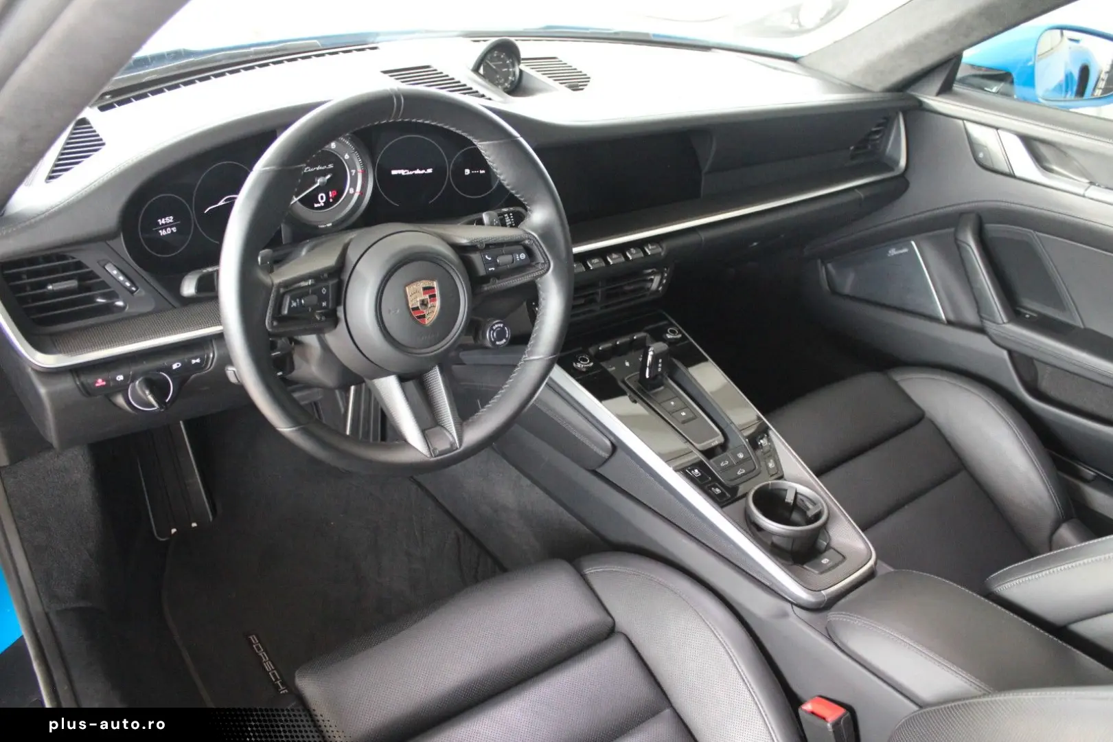 PORSCHE 992 Turbo S SportDesign Lift G-Dach Burmester