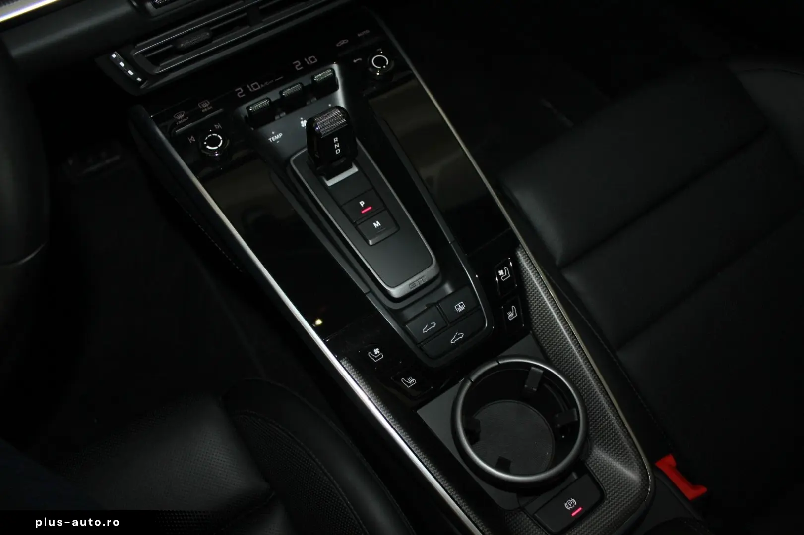 PORSCHE 992 Turbo S SportDesign Lift G-Dach Burmester