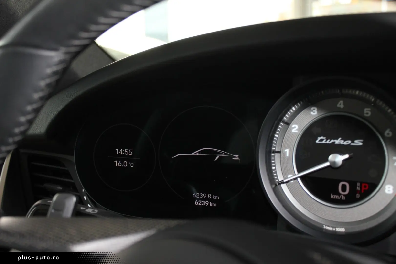 PORSCHE 992 Turbo S SportDesign Lift G-Dach Burmester