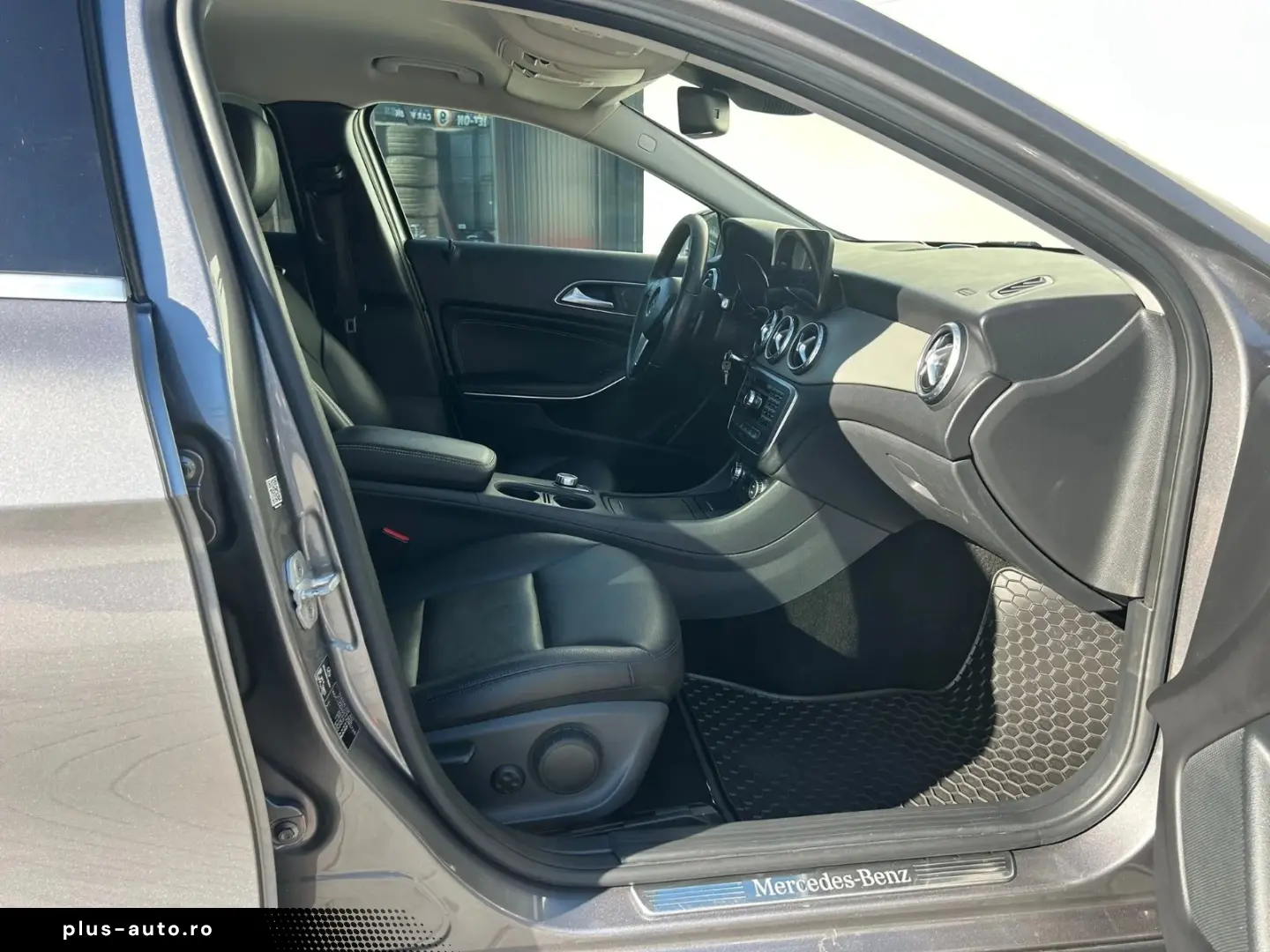 Mercedes-Benz GLA 220