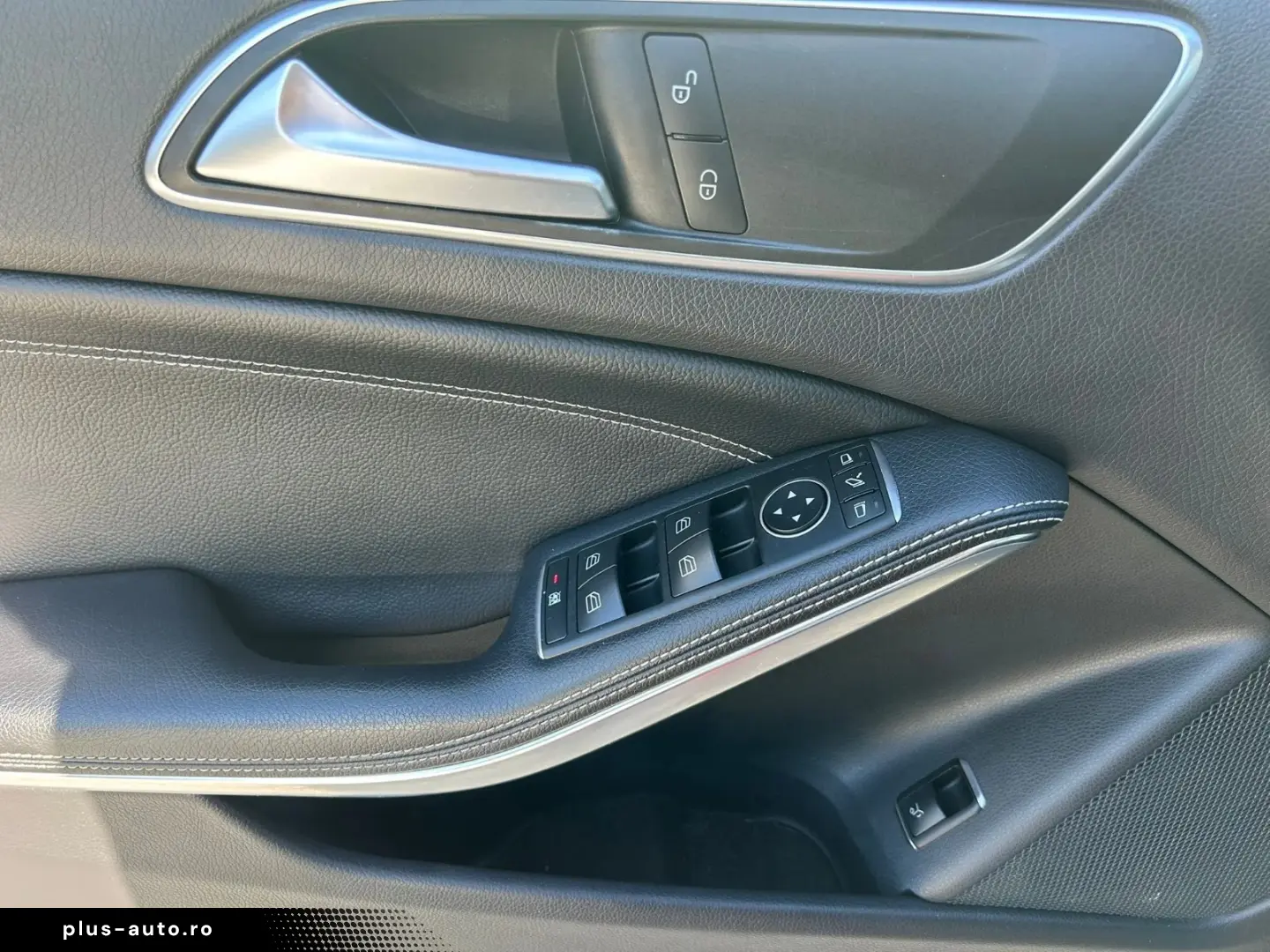 Mercedes-Benz GLA 220