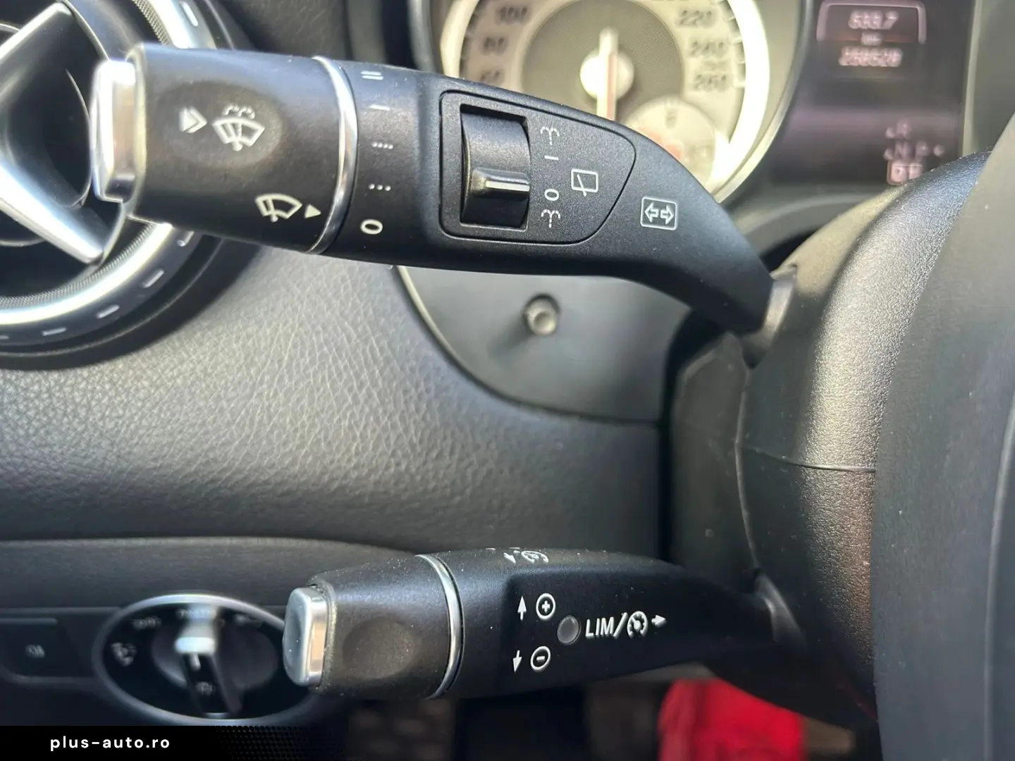 Mercedes-Benz GLA 220