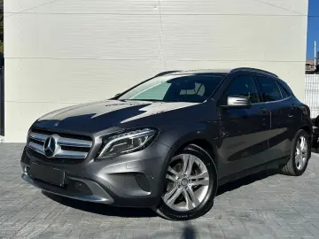 Mercedes-Benz GLA 220
