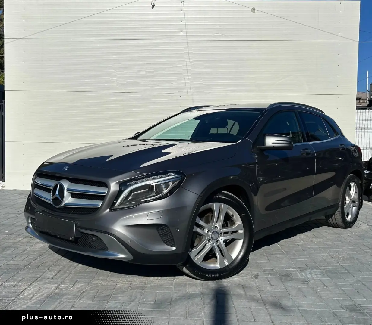 Mercedes-Benz GLA 220