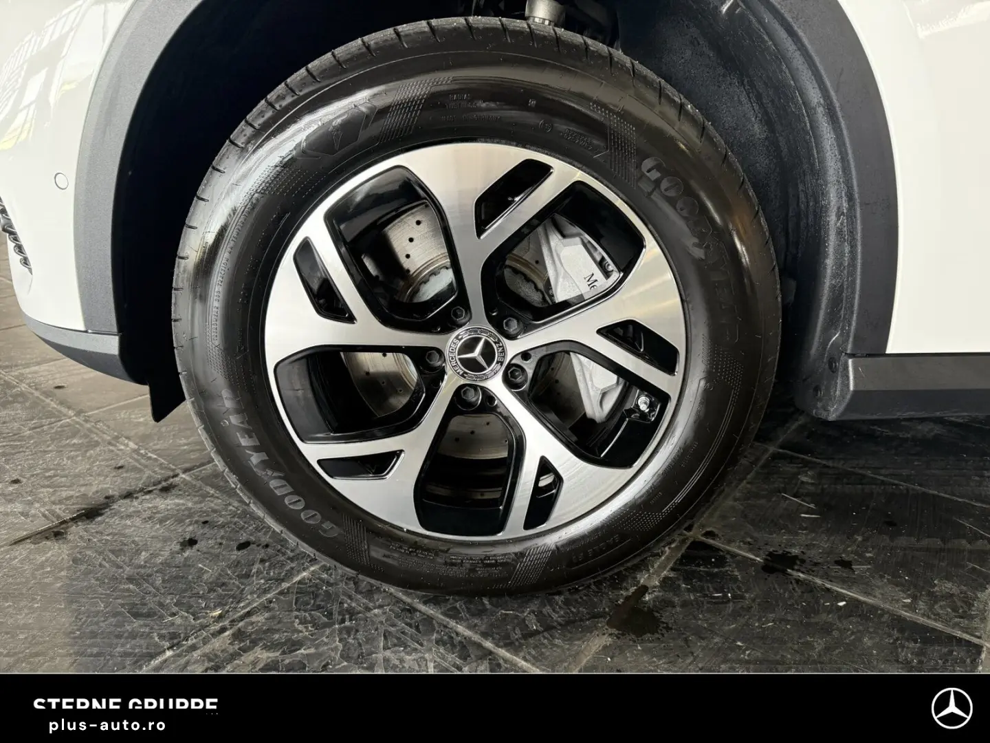 MERCEDES-BENZ GLC 300de 4M Avantgarde LED eSitz Totw&hellip;