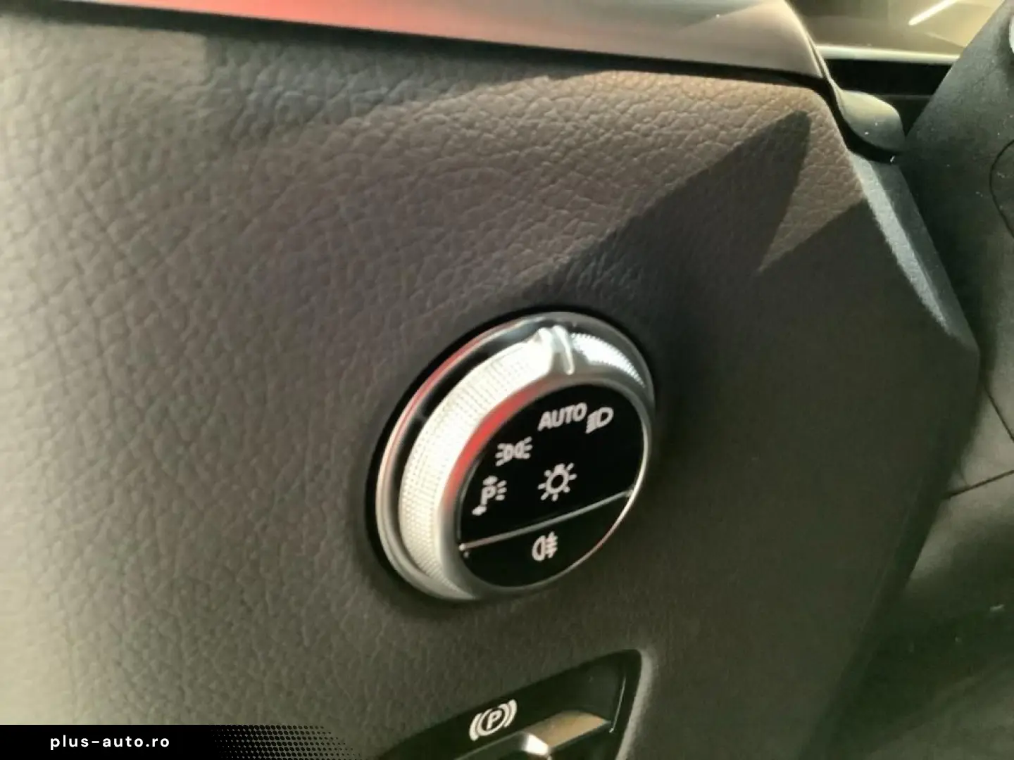 MERCEDES-BENZ GLC 300 e 4M Avantgarde Advanced LED Distronic