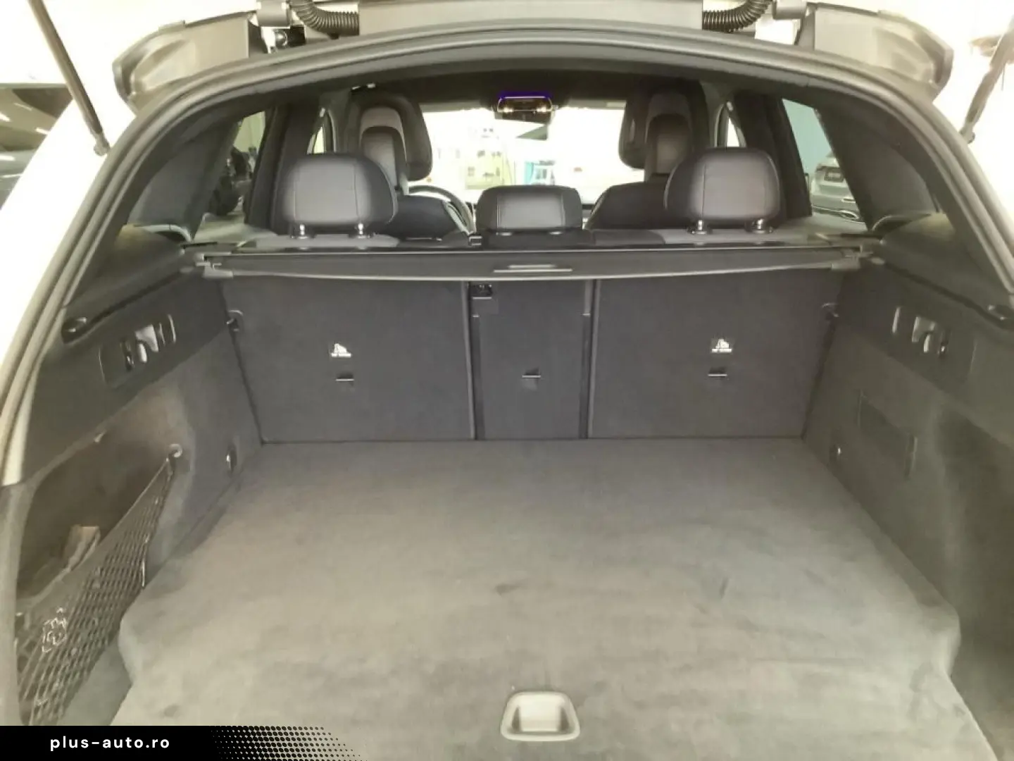 MERCEDES-BENZ GLC 300 e 4M Avantgarde Advanced LED Distronic