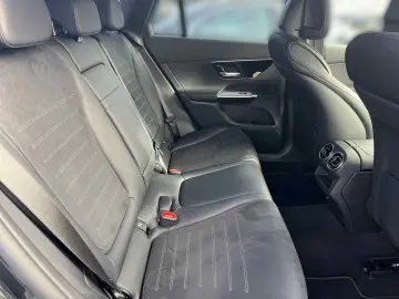 MERCEDES-BENZ GLC 300 d 4M AMG MBUX Distr Kam AHK DI&hellip;