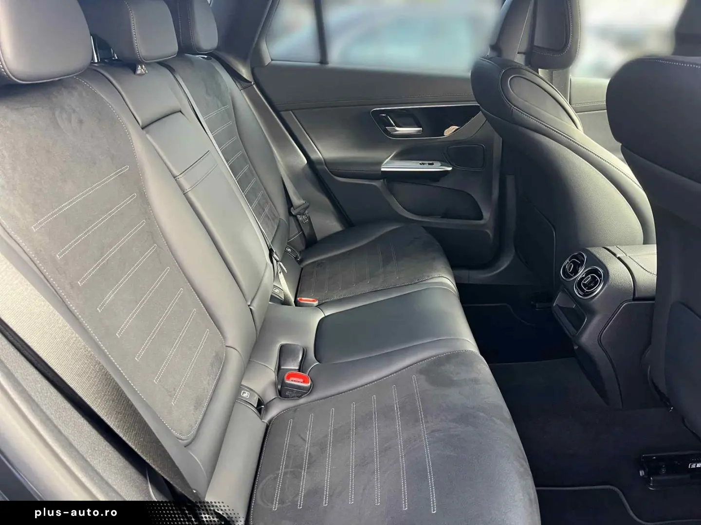 MERCEDES-BENZ GLC 300 d 4M AMG MBUX Distr Kam AHK DI&hellip;