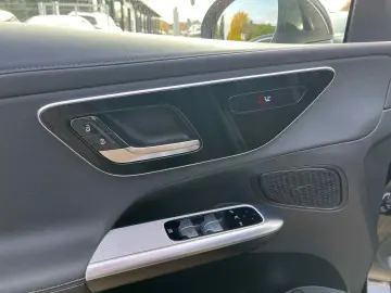 MERCEDES-BENZ GLC 300 d 4M AMG MBUX Distr Kam AHK DI&hellip;