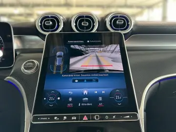 MERCEDES-BENZ GLC 300 de 4M Avantgarde 9G LED Memory&hellip;