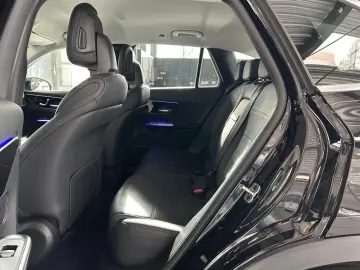 MERCEDES-BENZ GLC 300 de 4M Avantgarde 9G LED Memory&hellip;