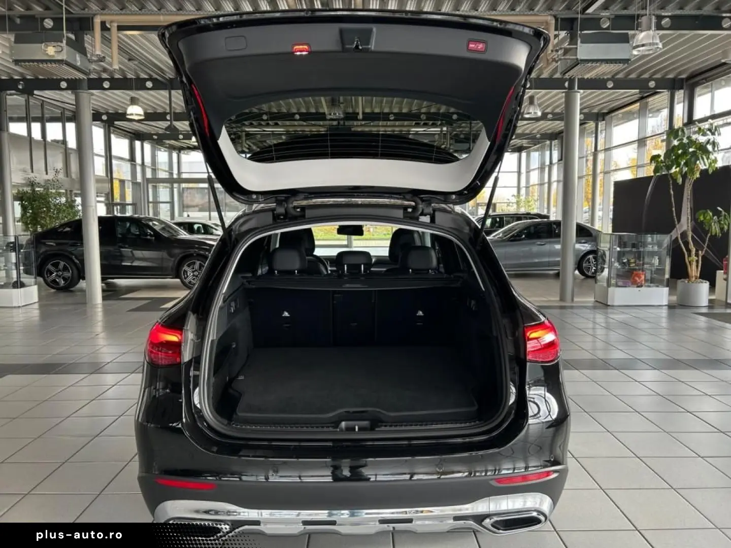 MERCEDES-BENZ GLC 300 de 4M Avantgarde 9G LED Memory&hellip;