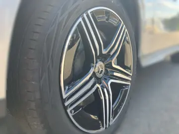 MERCEDES-BENZ GLC 300 e 4MATIC AMG NIGHT DIGITAL 360  DISTR.