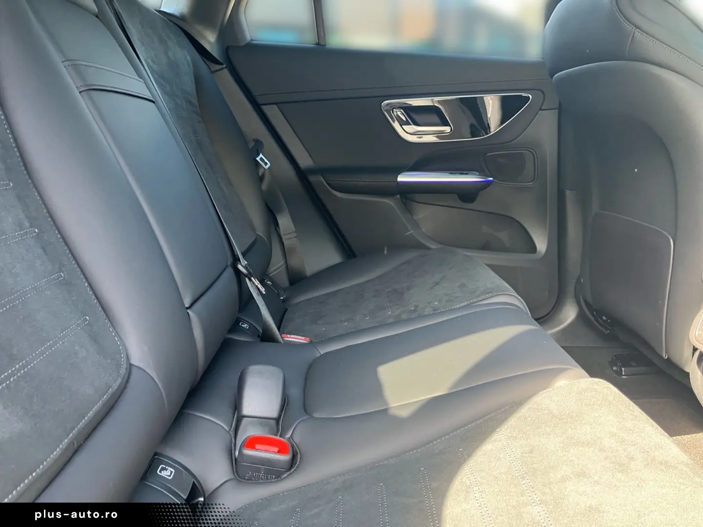 MERCEDES-BENZ GLC 300 e 4MATIC AMG NIGHT DIGITAL 360  DISTR.