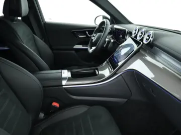 MERCEDES-BENZ GLC 300 d 4M  AMG Premium Dig.Light Memory AHK