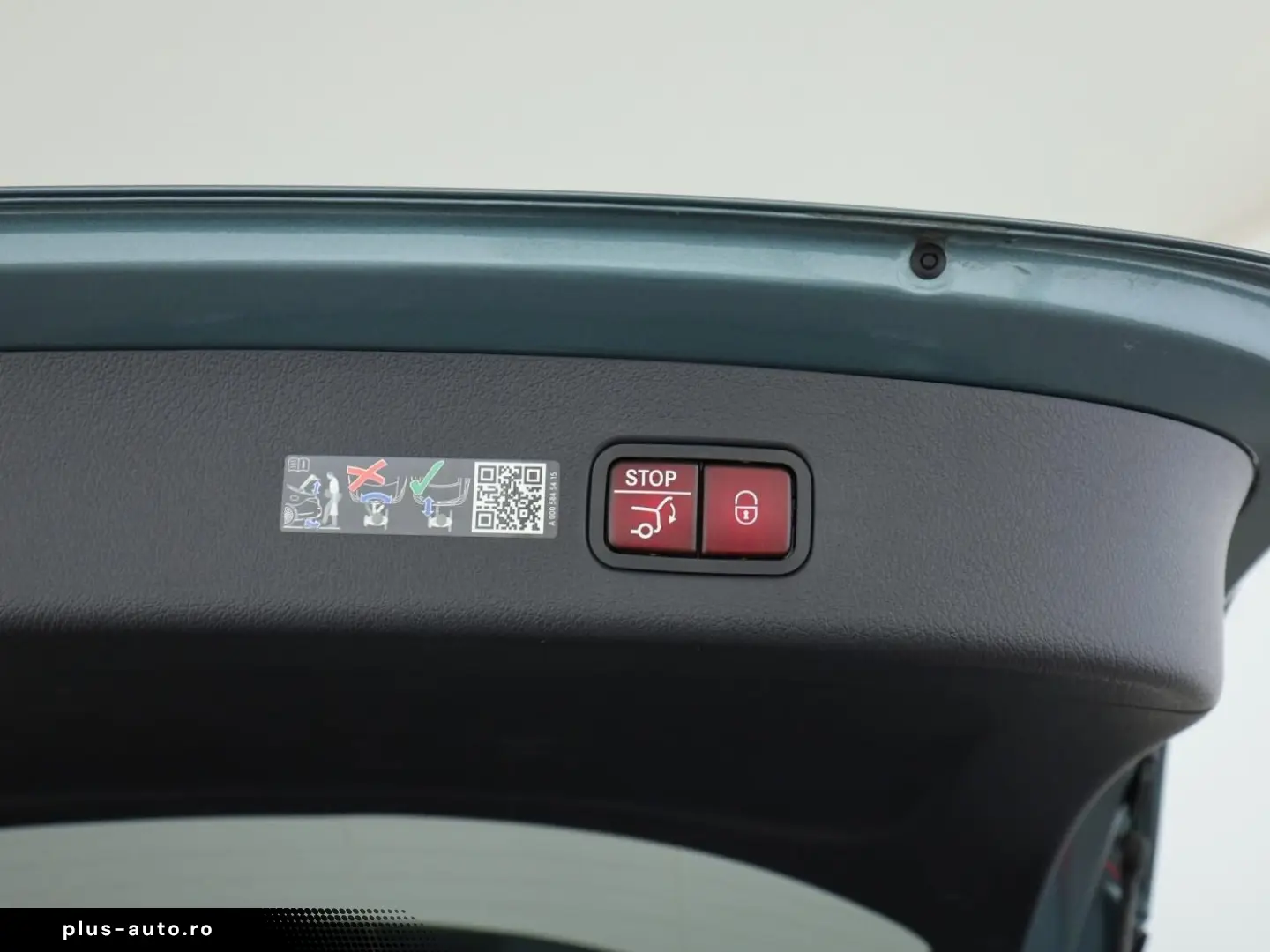 MERCEDES-BENZ GLC 300 d 4M  AMG Premium Dig.Light Memory AHK