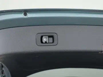 MERCEDES-BENZ GLC 300 d 4M  AMG Premium Dig.Light Memory AHK