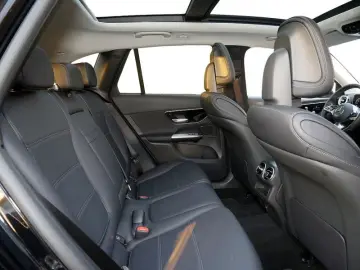 MERCEDES-BENZ GLC 300 e 4M AVANTGARDE MEMO AHK KAMER&hellip;