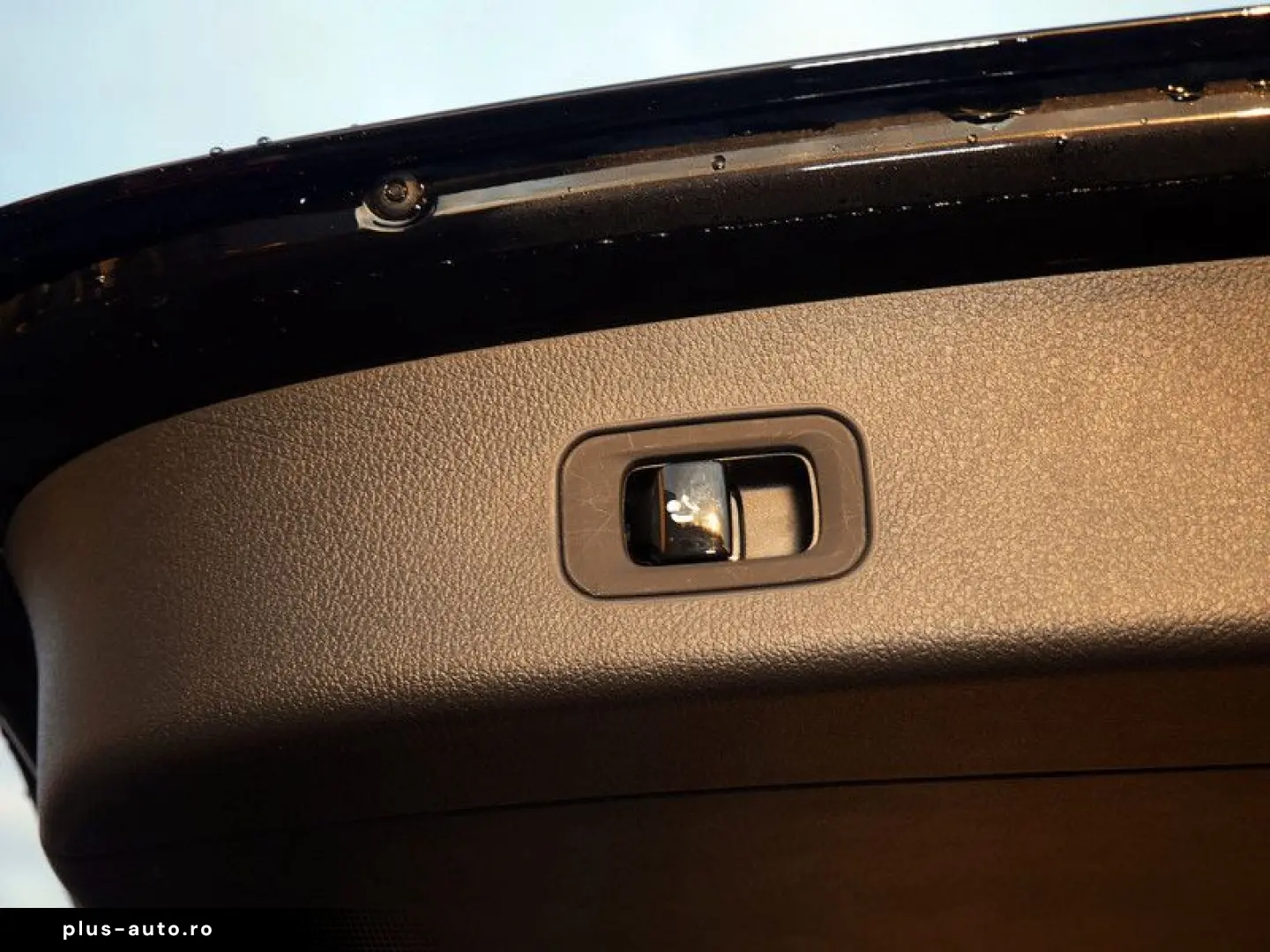 MERCEDES-BENZ GLC 300 e 4M AVANTGARDE MEMO AHK KAMER&hellip;