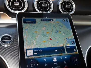 MERCEDES-BENZ GLC 300 e 4M AVANTGARDE MEMO AHK KAMER&hellip;