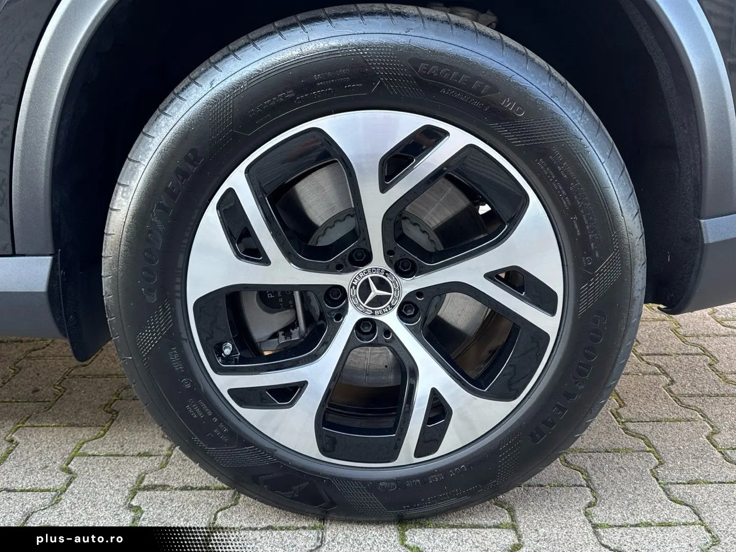 MERCEDES-BENZ GLC 300 e 4M Avantgarde 360 -Kamera Di&hellip;