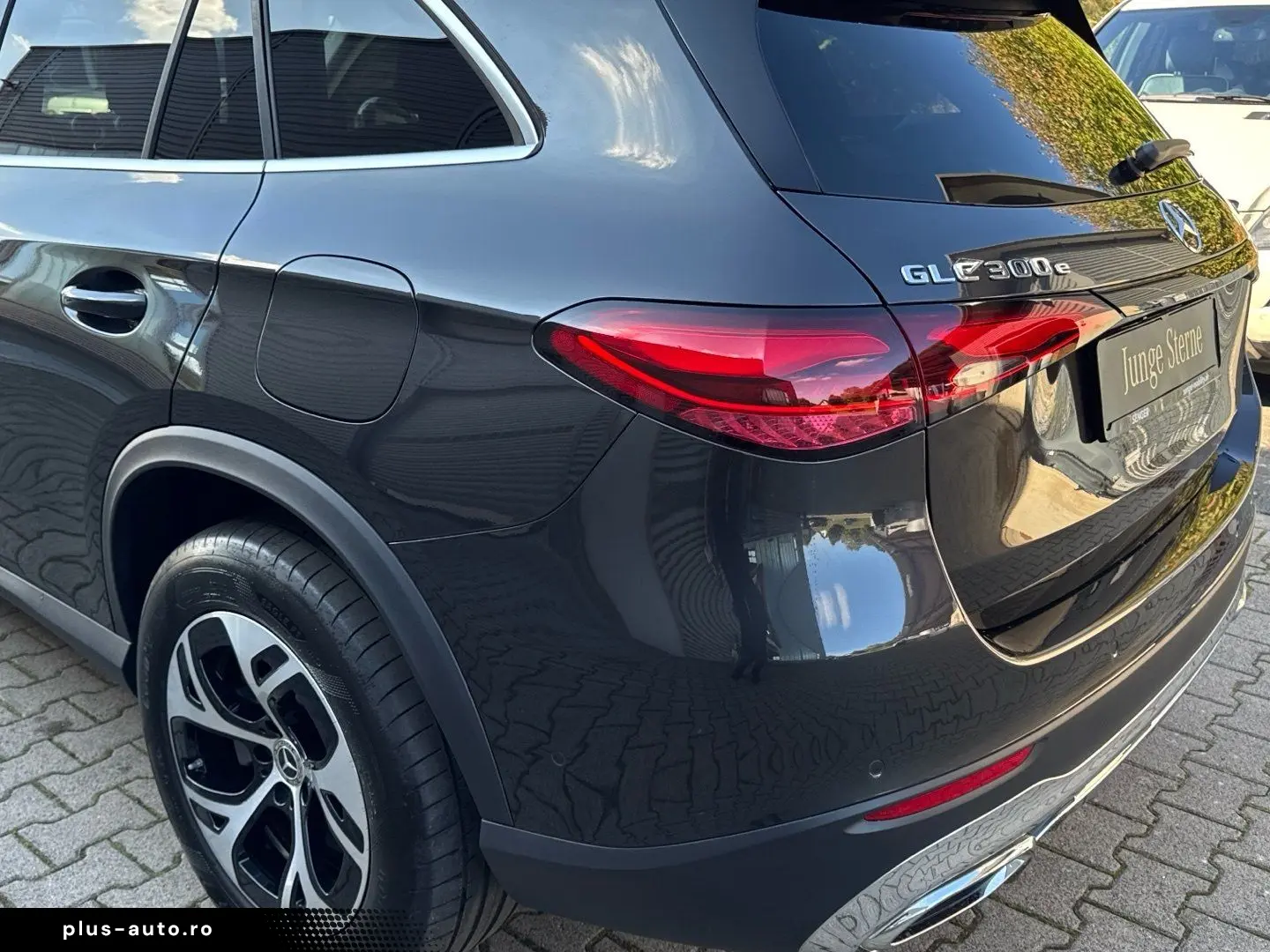MERCEDES-BENZ GLC 300 e 4M Avantgarde 360 -Kamera Di&hellip;
