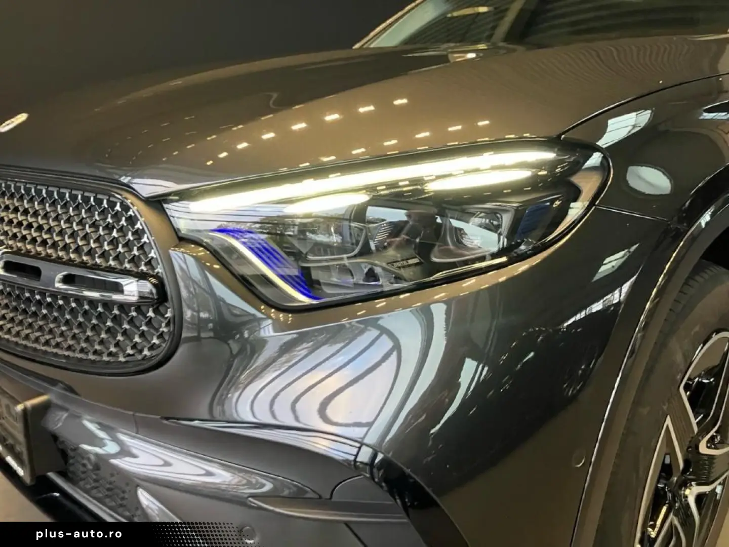 MERCEDES-BENZ GLC 300 e 4M AMG NIGHT PANO AHK DIGILIGHT 360