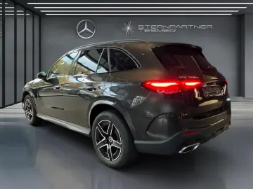MERCEDES-BENZ GLC 300 e 4M AMG NIGHT PANO AHK DIGILIGHT 360