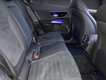 MERCEDES-BENZ GLC 300 e 4M AMG NIGHT PANO AHK DIGILIGHT 360