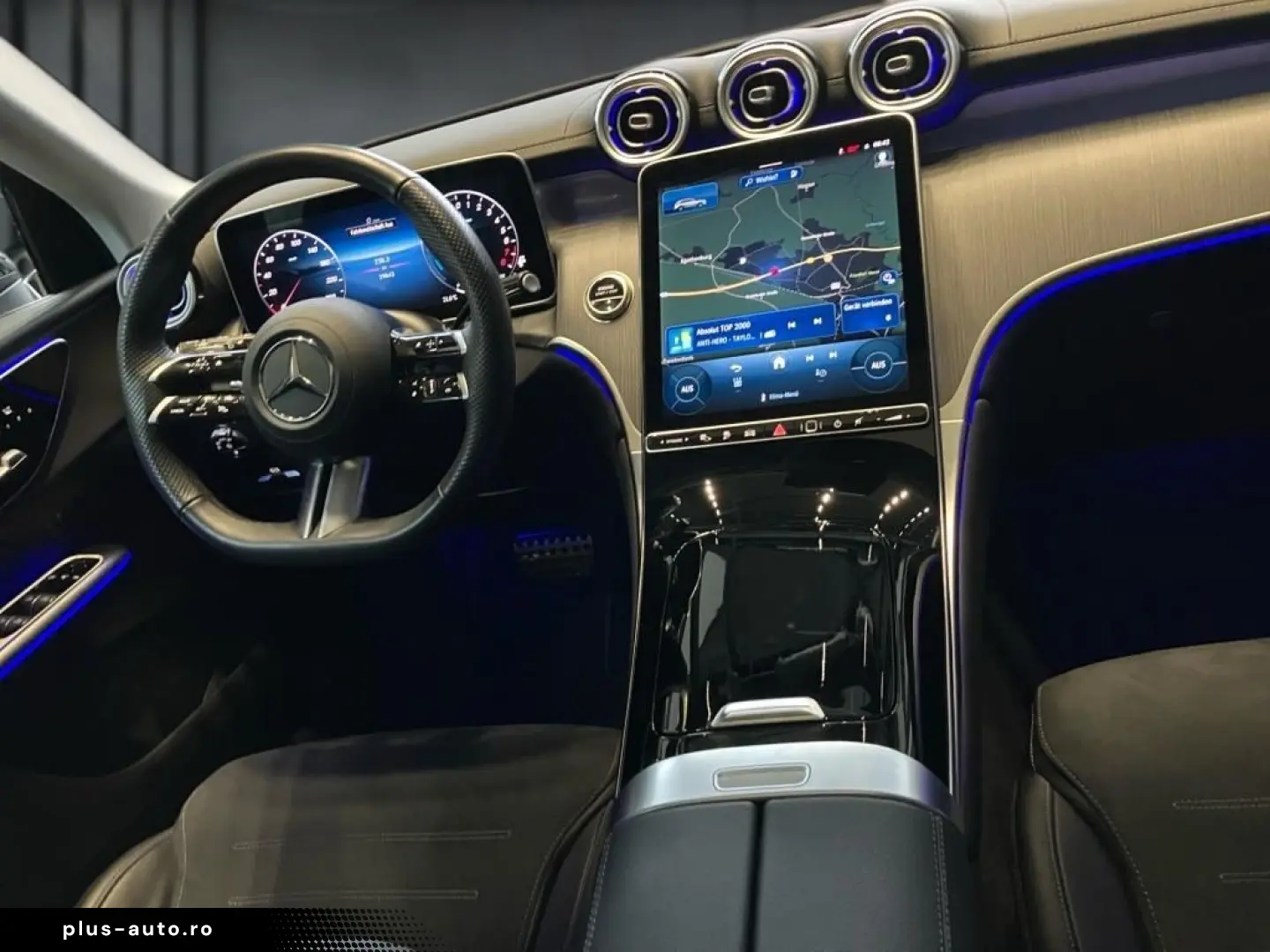 MERCEDES-BENZ GLC 300 e 4M AMG NIGHT PANO AHK DIGILIGHT 360