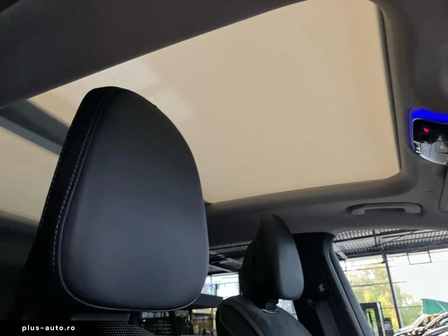 MERCEDES-BENZ GLC 300 e 4M AMG NIGHT PANO AHK DIGILIGHT 360