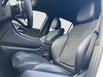 MERCEDES-BENZ GLC 300 d 4M AMG NIGHT AHK MEMORY LED KAMERA