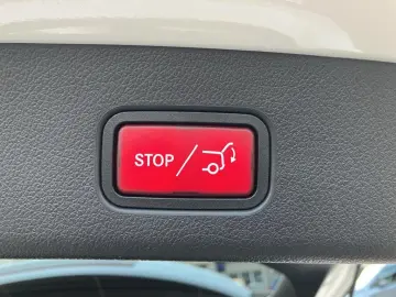 MERCEDES-BENZ GLC 300 d 4M AMG NIGHT AHK MEMORY LED KAMERA