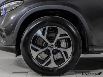 MERCEDES-BENZ GLC 300 e 4M Avantgarde DIG.LIGHT Pano AHK 360